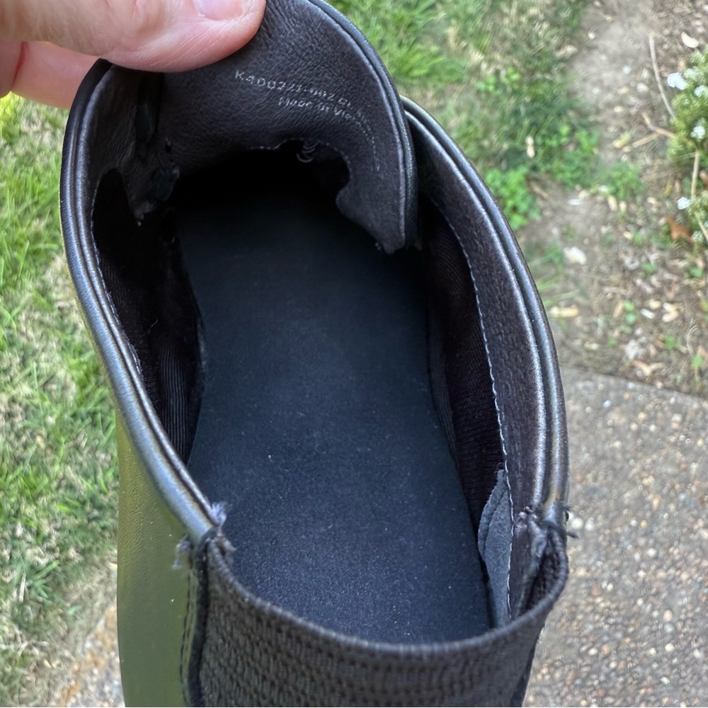 Camper Right Leather Ankle Booties Black Rubber Outsole EU 39 US 8.5 Flexible - Picture 14 of 16